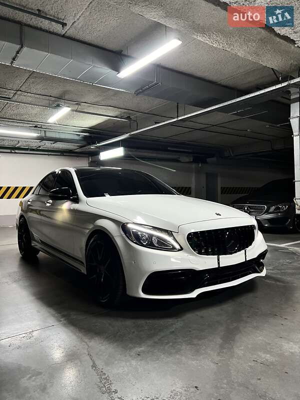 Седан Mercedes-Benz C-Class 2015 в Киеве