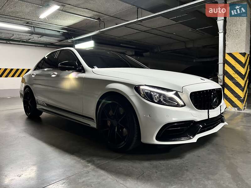 Седан Mercedes-Benz C-Class 2015 в Киеве