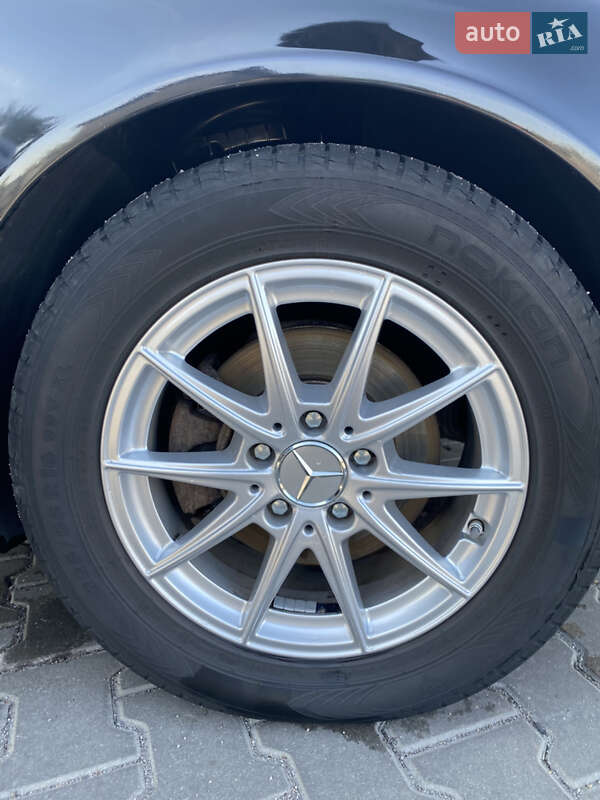 Універсал Mercedes-Benz C-Class 2002 в Вінниці