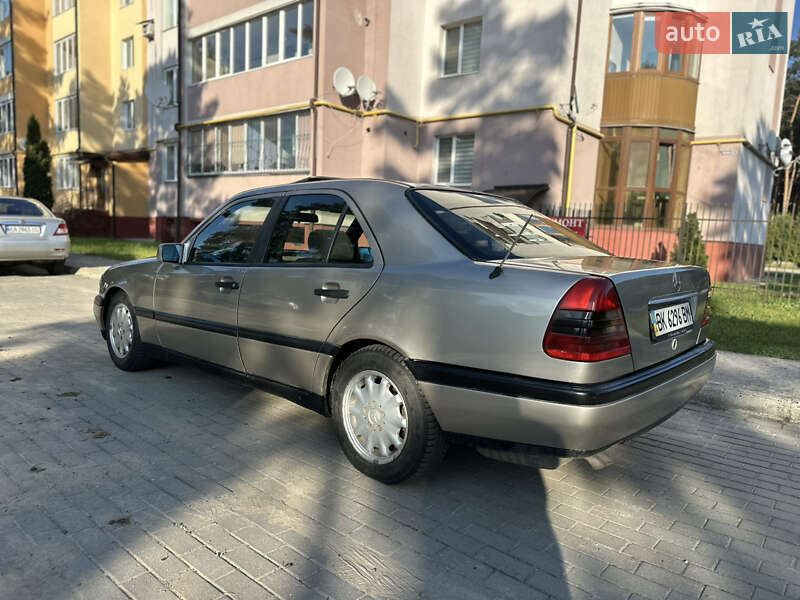 Седан Mercedes-Benz C-Class 1995 в Славуті