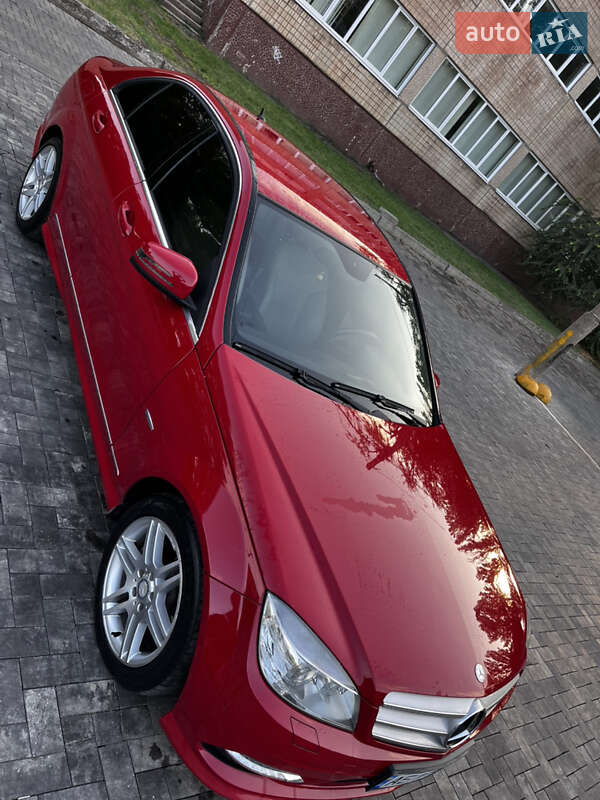 Седан Mercedes-Benz C-Class 2010 в Кривому Розі фото 11 Седан Mercedes-Benz C-Class 2010 в Кривому Розі