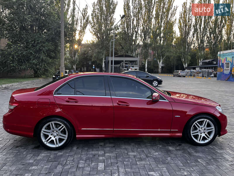 Седан Mercedes-Benz C-Class 2010 в Кривому Розі фото 10 Седан Mercedes-Benz C-Class 2010 в Кривому Розі