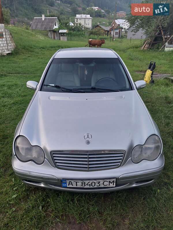 Седан Mercedes-Benz C-Class 2000 в Ивано-Франковске
