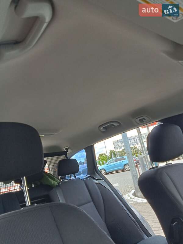 Универсал Mercedes-Benz C-Class 2010 в Львове