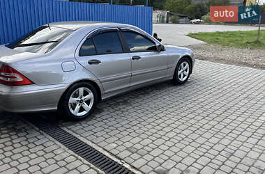 Седан Mercedes-Benz C-Class 2004 в Івано-Франківську