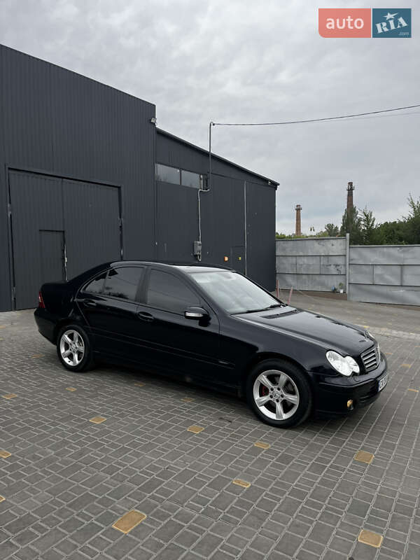 Седан Mercedes-Benz C-Class 2006 в Первомайске