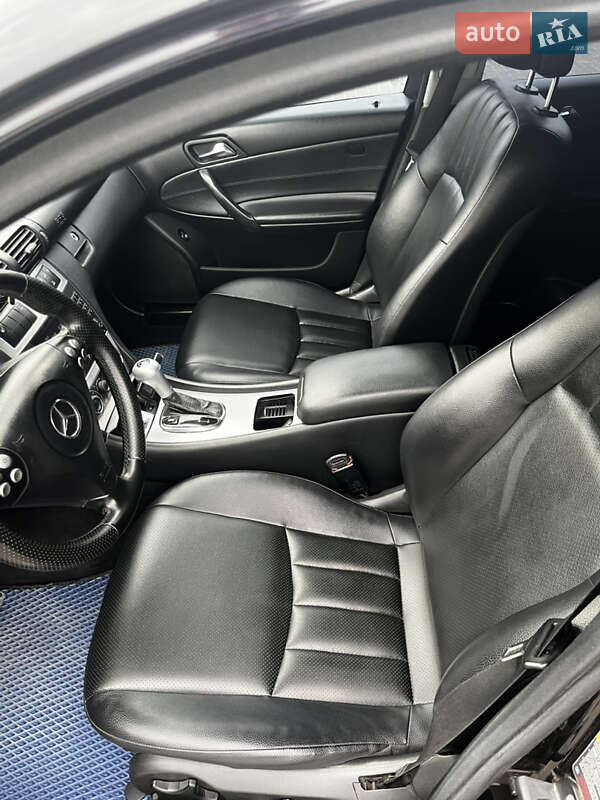 Седан Mercedes-Benz C-Class 2006 в Первомайске