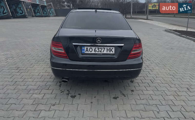 Седан Mercedes-Benz C-Class 2012 в Полтаве