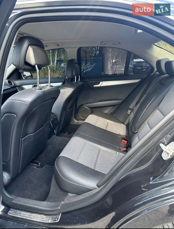 Седан Mercedes-Benz C-Class 2012 в Полтаве