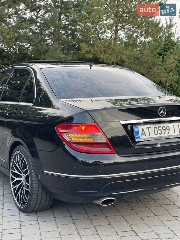 Седан Mercedes-Benz C-Class 2007 в Івано-Франківську
