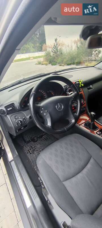 Седан Mercedes-Benz C-Class 2003 в Луцке фото 5 Седан Mercedes-Benz C-Class 2003 в Луцке