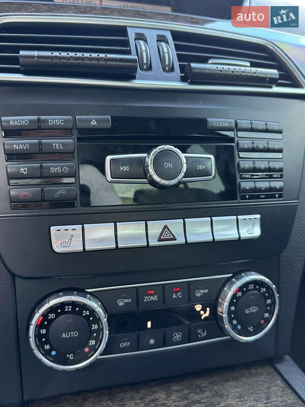 Седан Mercedes-Benz C-Class 2011 в Львове