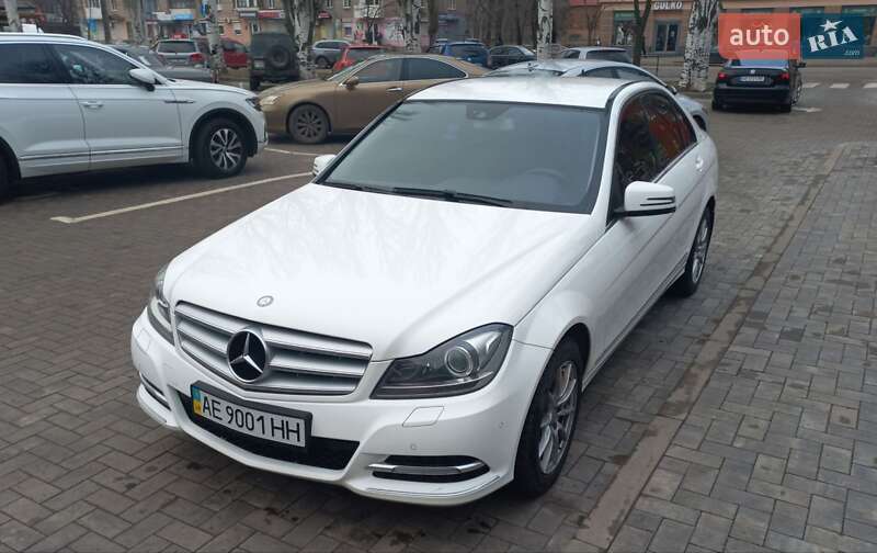 Mercedes-Benz C-Class 2012
