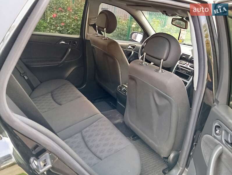 Універсал Mercedes-Benz C-Class 2003 в Рожище