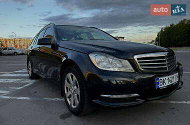 Универсал Mercedes-Benz C-Class 2012 в 