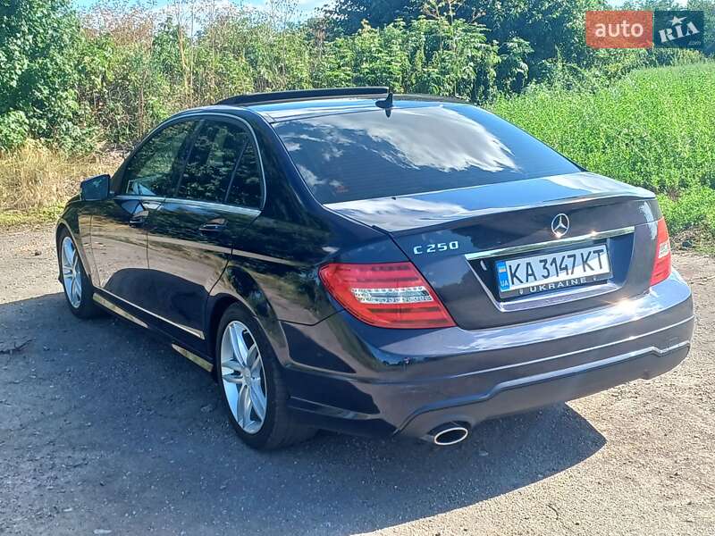 Седан Mercedes-Benz C-Class 2012 в Белой Церкви