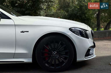Купе Mercedes-Benz C-Class 2016 в 