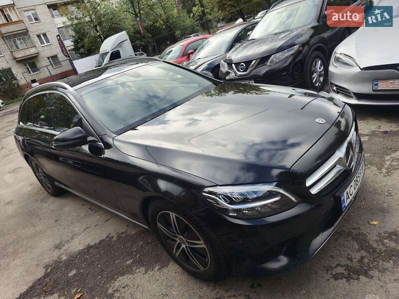 Універсал Mercedes-Benz C-Class 2019 в Львові