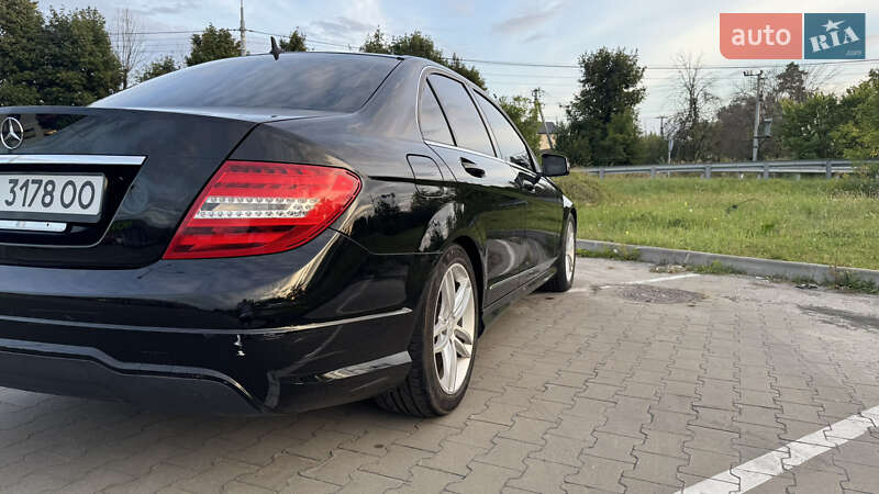 Седан Mercedes-Benz C-Class 2012 в Киеве