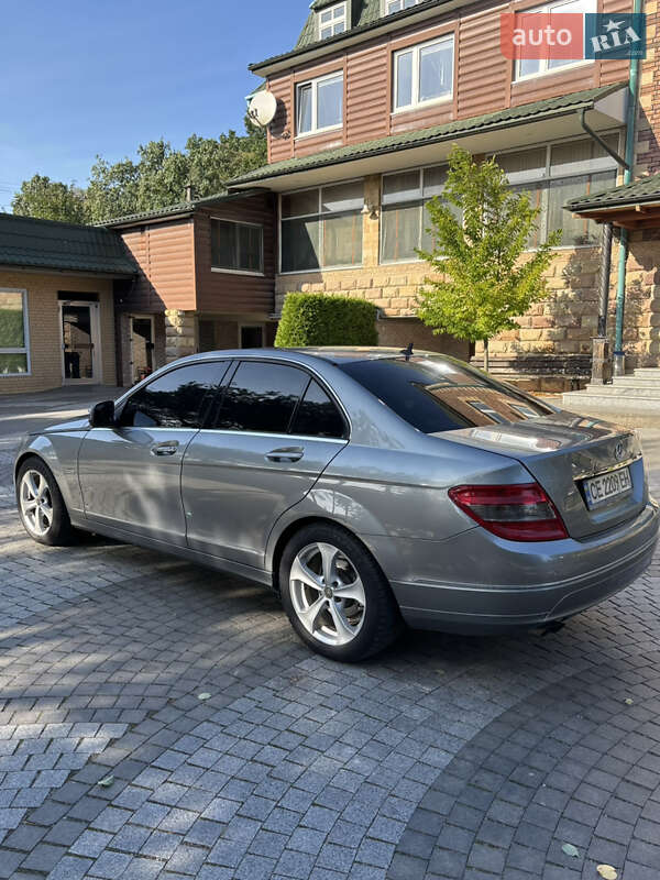 Седан Mercedes-Benz C-Class 2007 в Черновцах