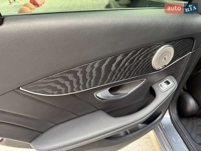 Седан Mercedes-Benz C-Class 2019 в Киеве фото 39 Седан Mercedes-Benz C-Class 2019 в Киеве