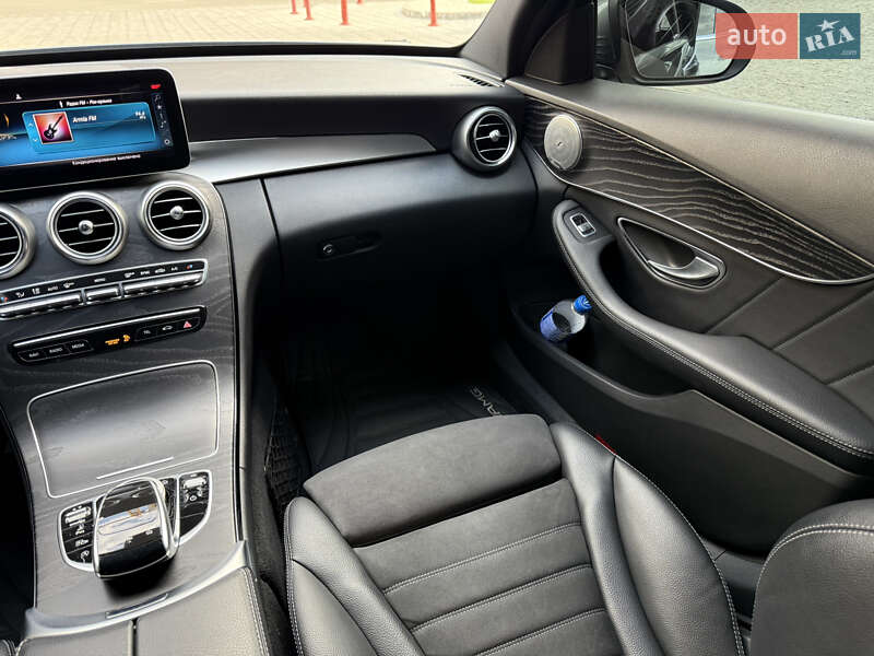 Седан Mercedes-Benz C-Class 2019 в Киеве фото 44 Седан Mercedes-Benz C-Class 2019 в Киеве