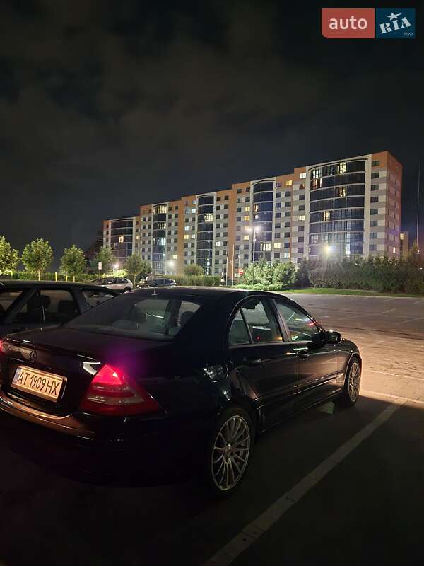 Седан Mercedes-Benz C-Class 2001 в Калуше