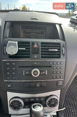 Седан Mercedes-Benz C-Class 2008 в 