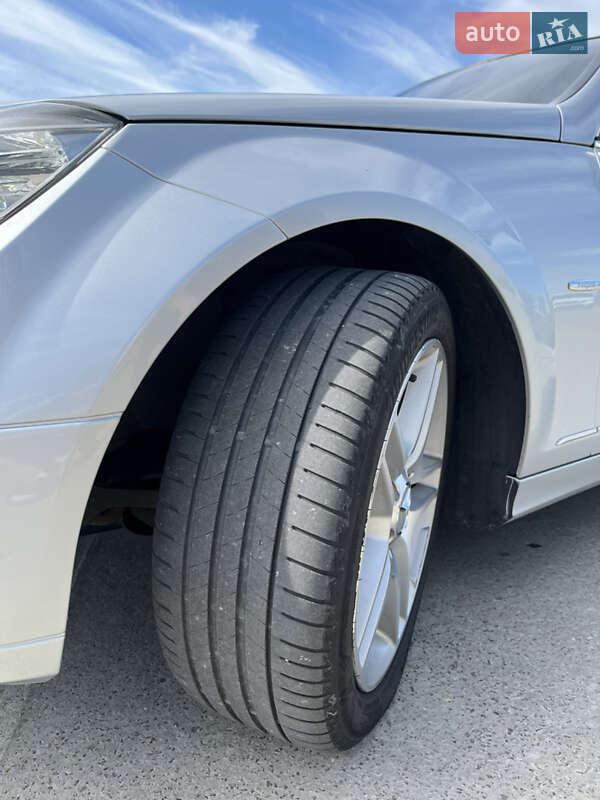 Седан Mercedes-Benz C-Class 2008 в Коростене