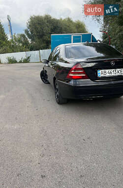 Седан Mercedes-Benz C-Class 2002 в 