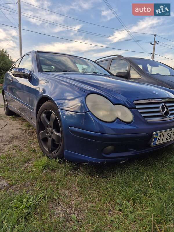 Купе Mercedes-Benz C-Class 2001 в Бучі