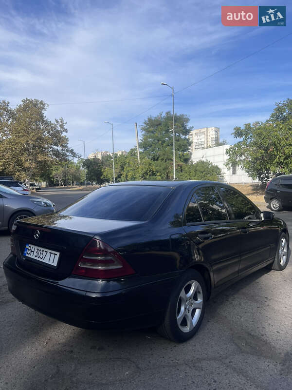 Седан Mercedes-Benz C-Class 2001 в Одессе