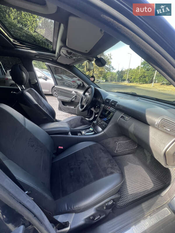 Седан Mercedes-Benz C-Class 2001 в Одессе