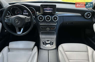 Седан Mercedes-Benz C-Class 2017 в 