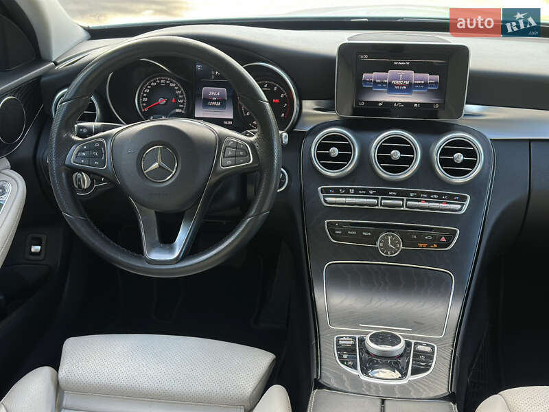 Седан Mercedes-Benz C-Class 2017 в Киеве