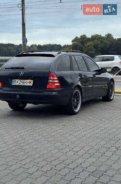 Універсал Mercedes-Benz C-Class 2004 в 