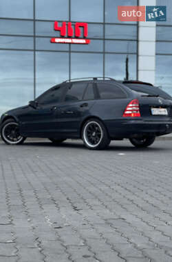 Універсал Mercedes-Benz C-Class 2004 в 