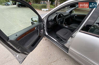 Седан Mercedes-Benz C-Class 2002 в 
