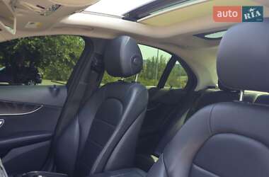 Седан Mercedes-Benz C-Class 2017 в 