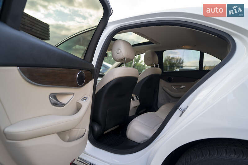 Седан Mercedes-Benz C-Class 2018 в Киеве
