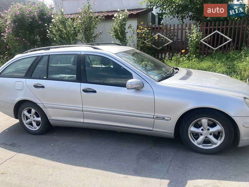 Mercedes-Benz C-Class 2003