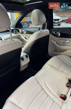 Седан Mercedes-Benz C-Class 2017 в 