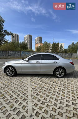 Седан Mercedes-Benz C-Class 2017 в 