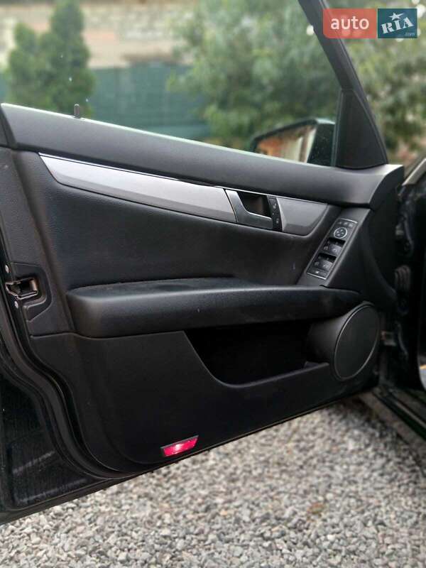 Универсал Mercedes-Benz C-Class 2011 в Харькове фото 4 Универсал Mercedes-Benz C-Class 2011 в Харькове
