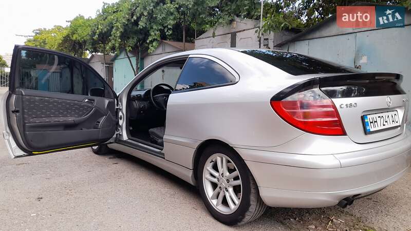 Mercedes-Benz C-Class 2003