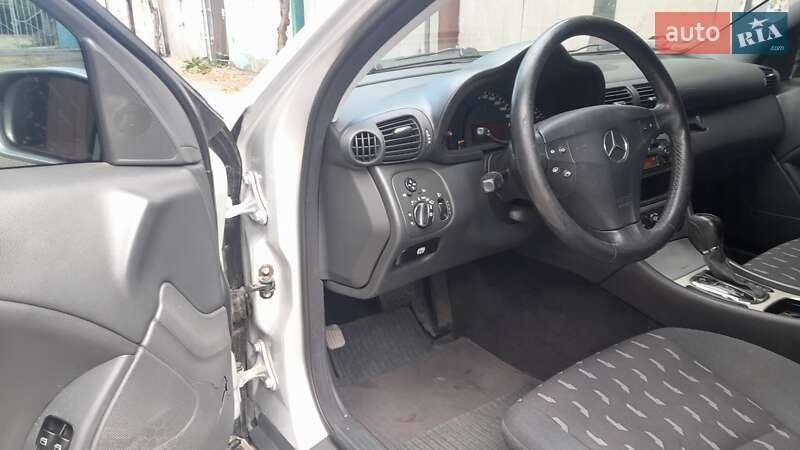 Купе Mercedes-Benz C-Class 2003 в Черноморске фото 10 Купе Mercedes-Benz C-Class 2003 в Черноморске