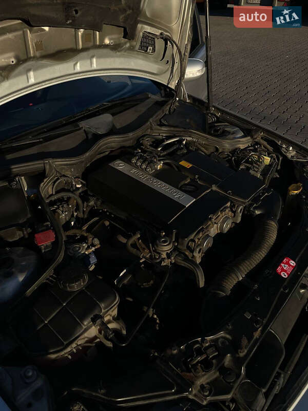 Седан Mercedes-Benz C-Class 2002 в Рава-Русской