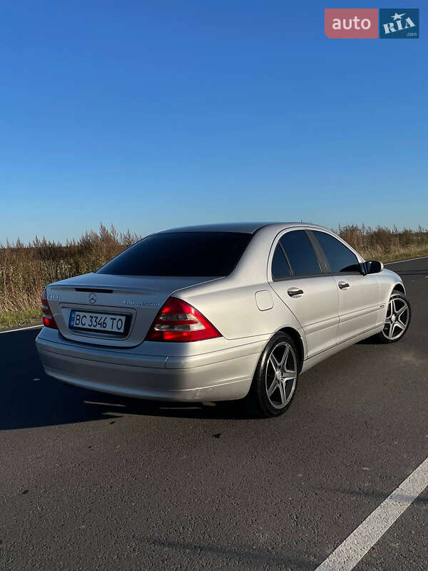 Седан Mercedes-Benz C-Class 2002 в Рава-Русской