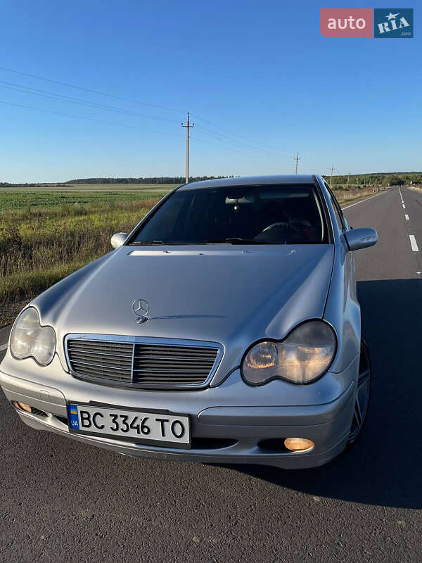 Седан Mercedes-Benz C-Class 2002 в Рава-Русской