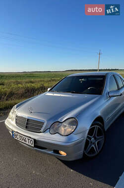 Седан Mercedes-Benz C-Class 2002 в Рава-Русской